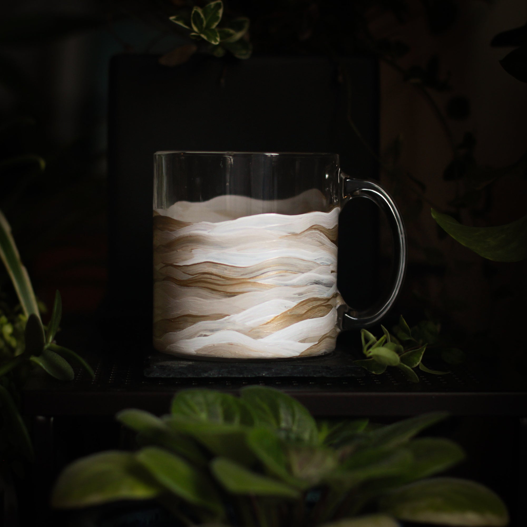 White and Gold Wave Mug No.1