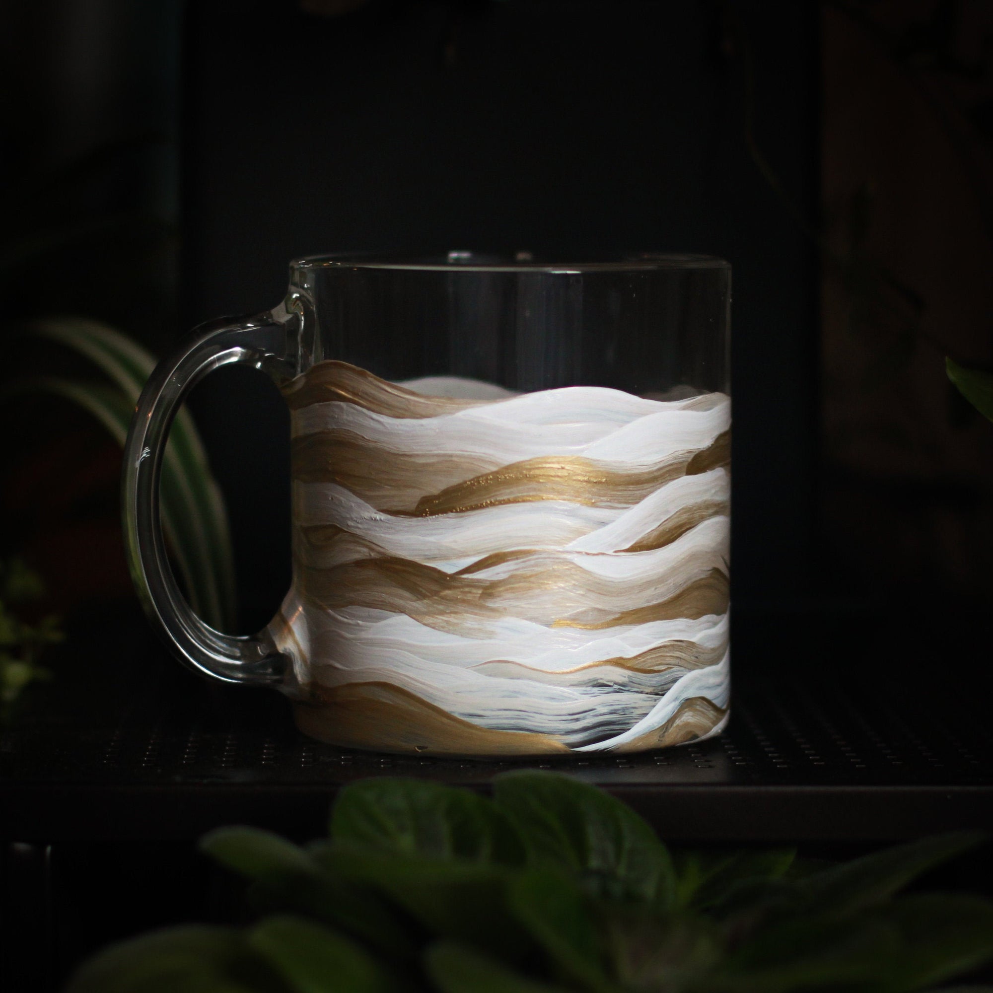White and Gold Wave Mug No.1